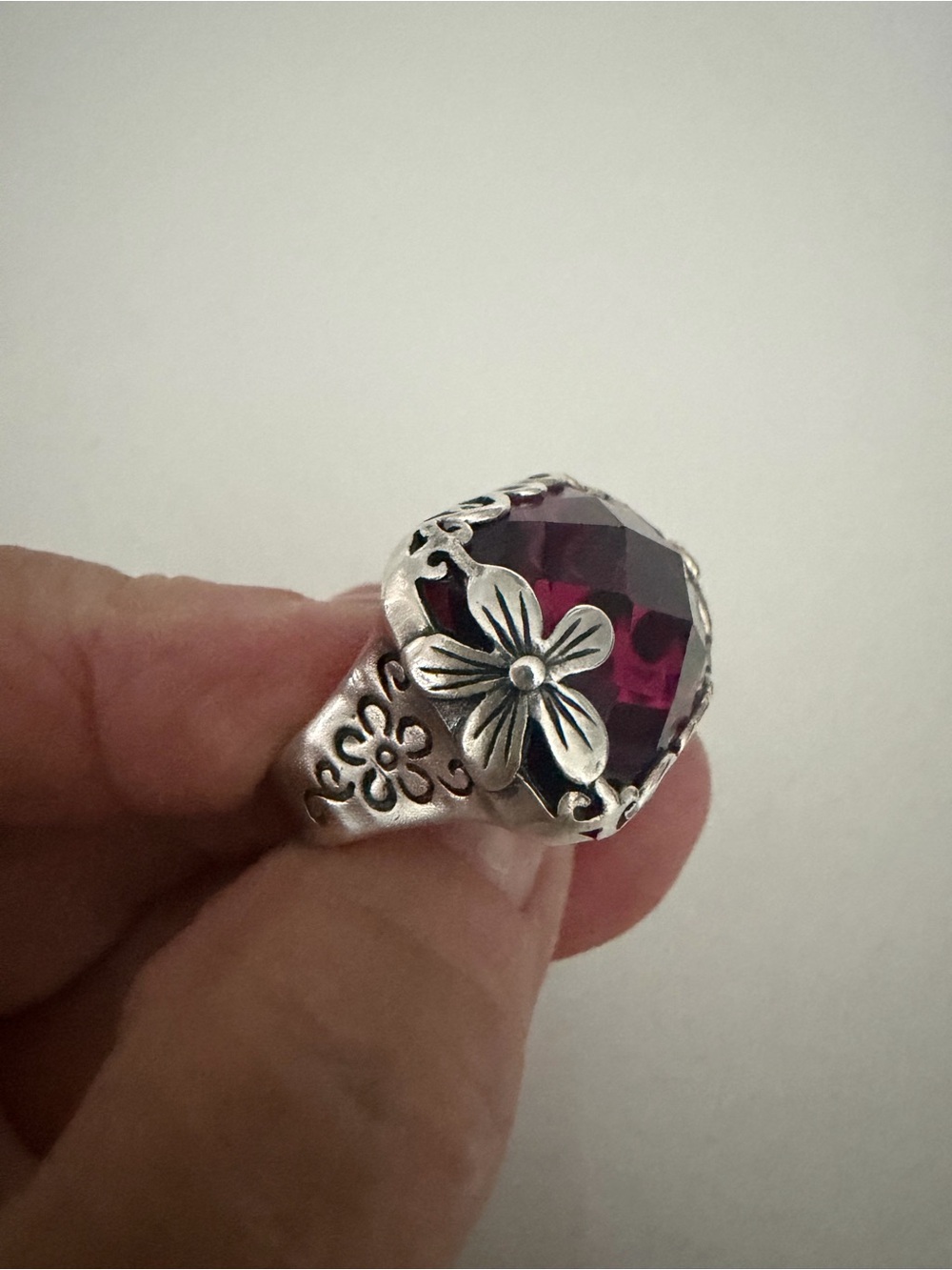 Silpada Sterling Raspberry Berry Licious Ring with pink stone. Size: 7 Retired